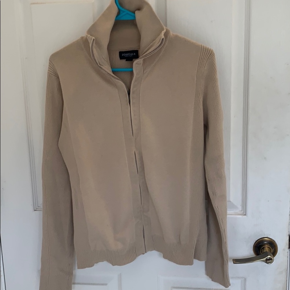 Ladies zipped sweater EUC